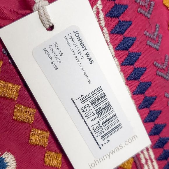 Johnny Was Berry Red Tinasha Long Sleeve Raw Seam Embroidered Tee Top Size XS - Picture 5 of 5